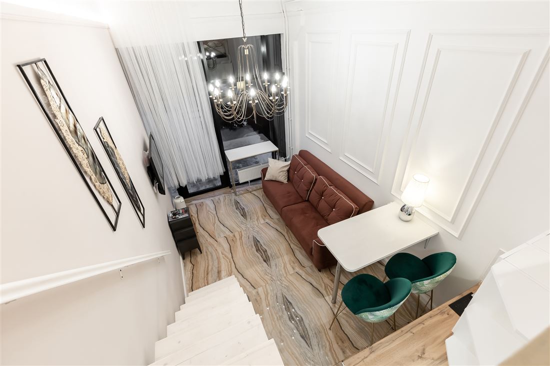 Купить --комнатную квартиру