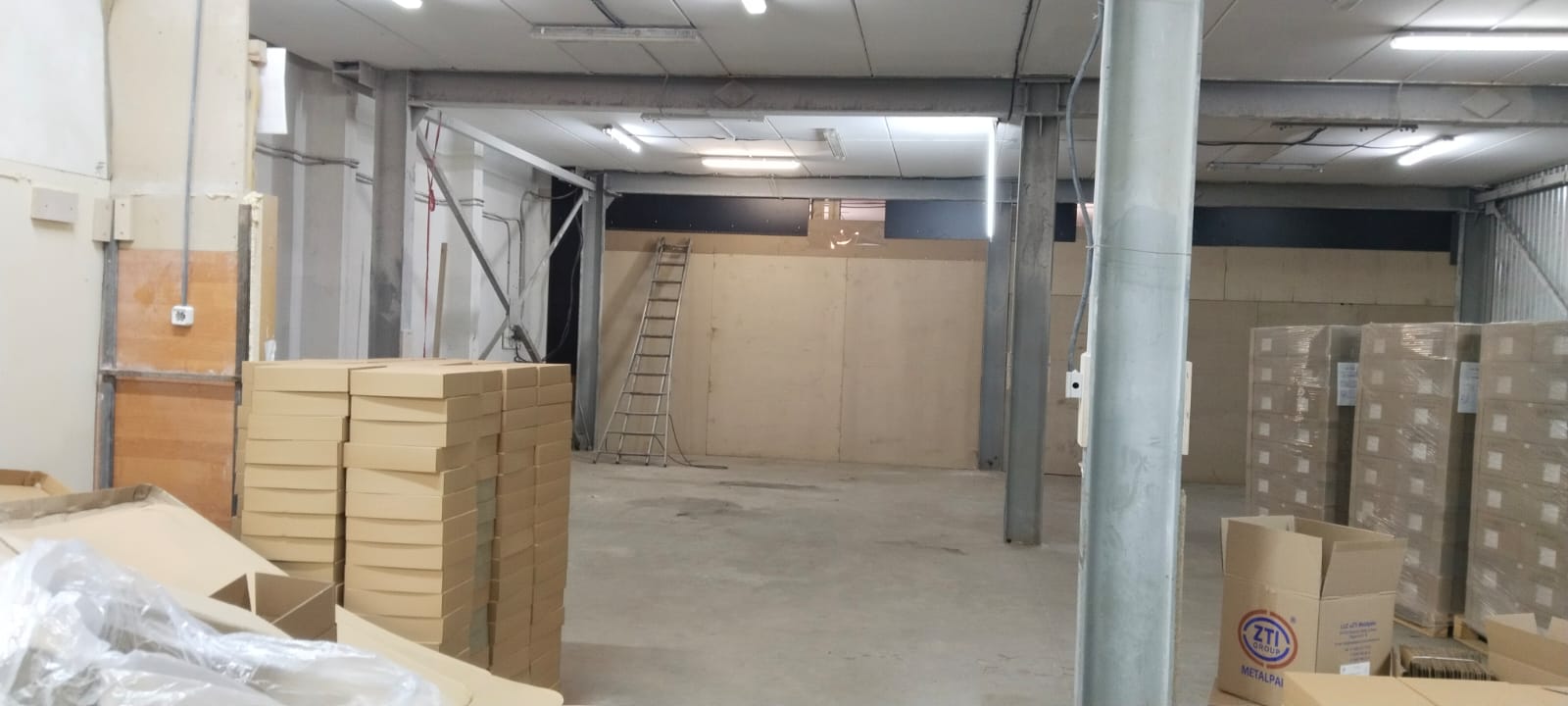 Снять  коммерческую недвижимость