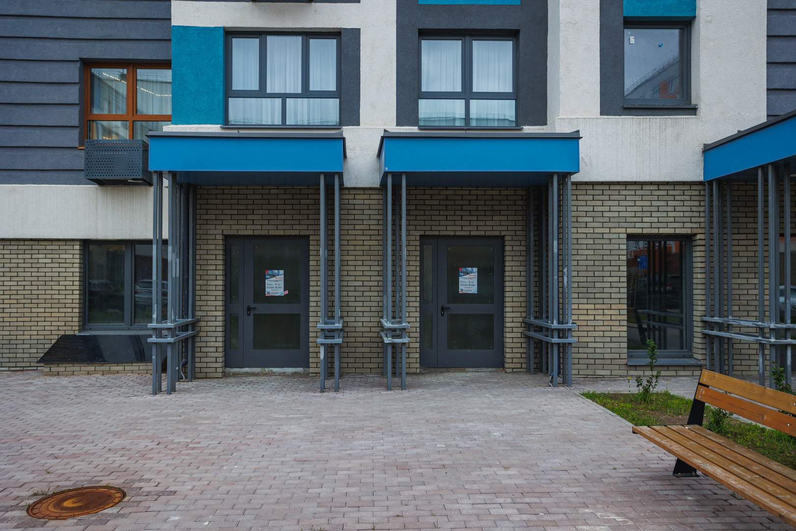 Снять  помещение свободного назначения