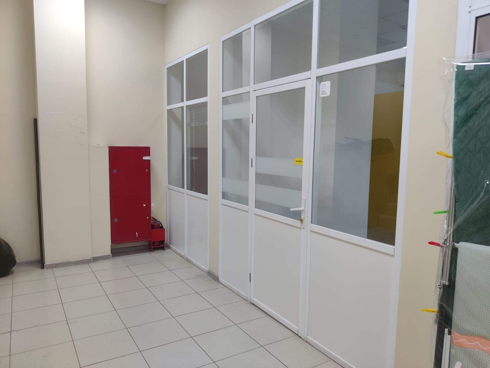 Снять  помещение свободного назначения