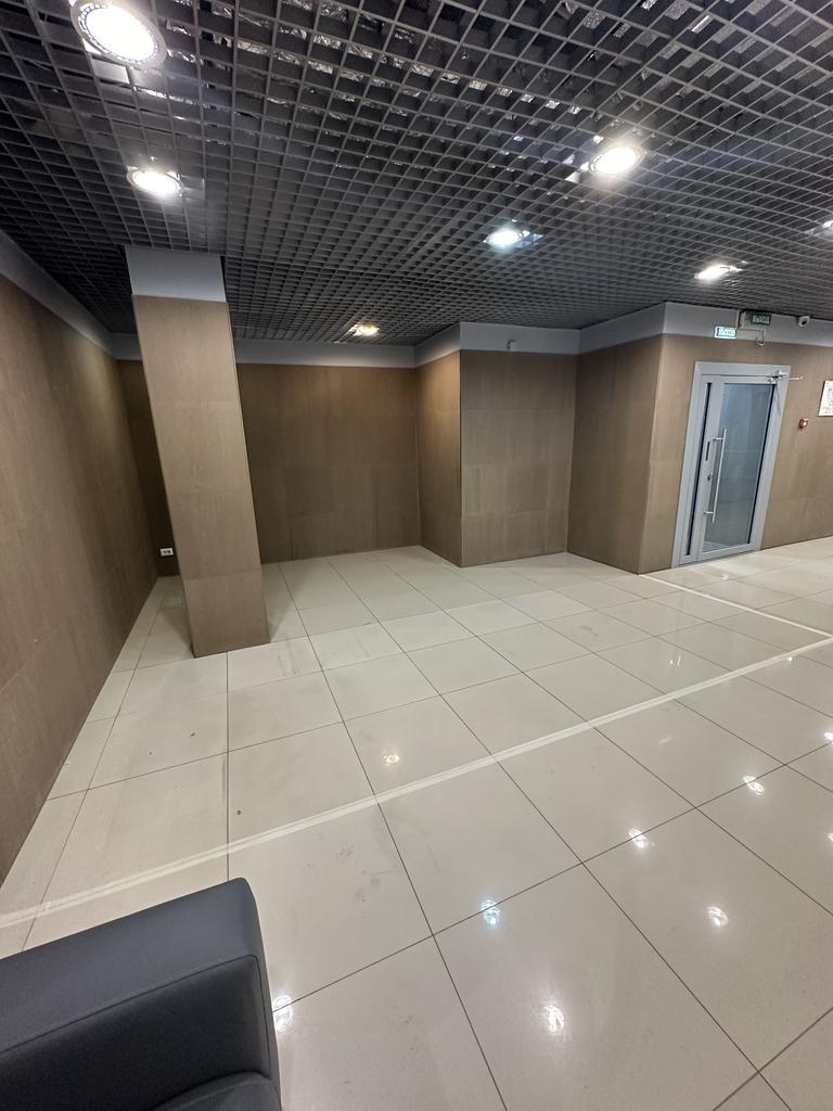 Снять  помещение свободного назначения