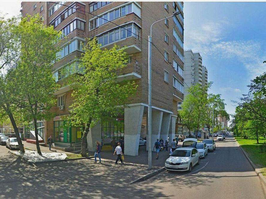 Снять  торговое помещение