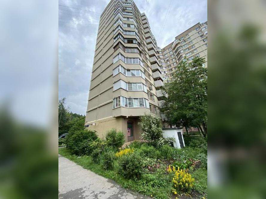 Снять  торговое помещение