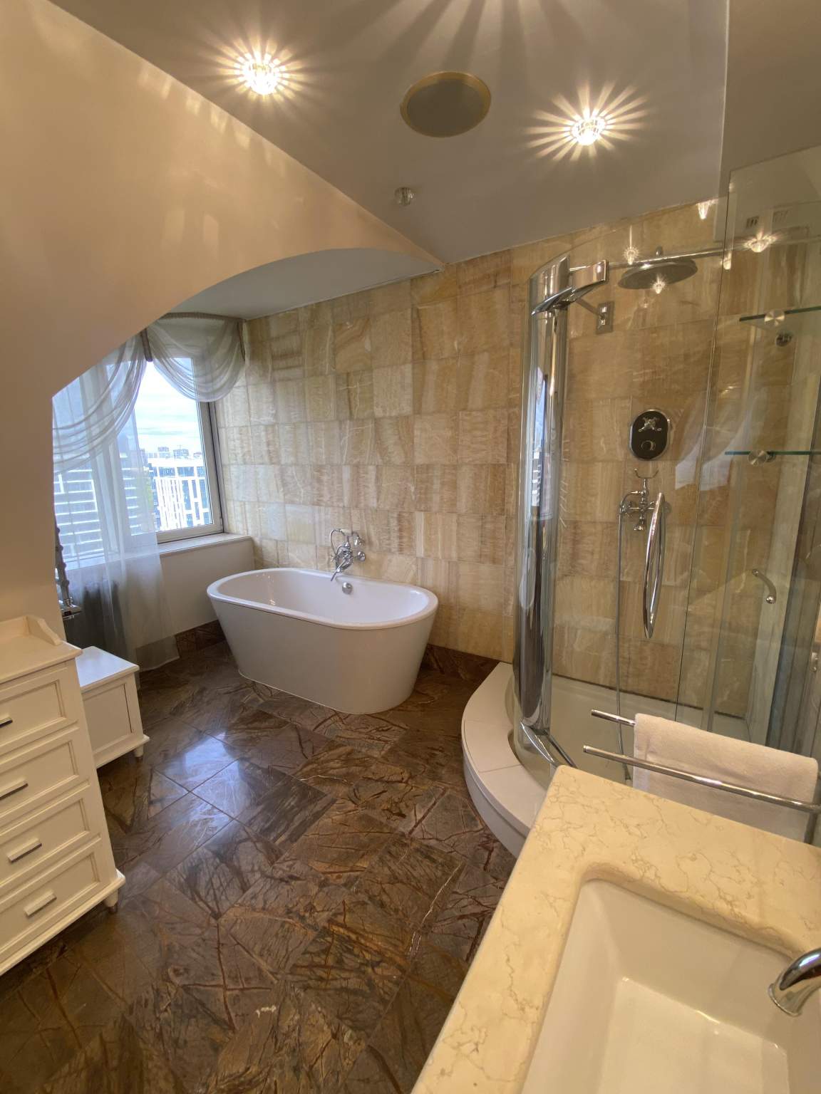 Купить 5-комнатную квартиру