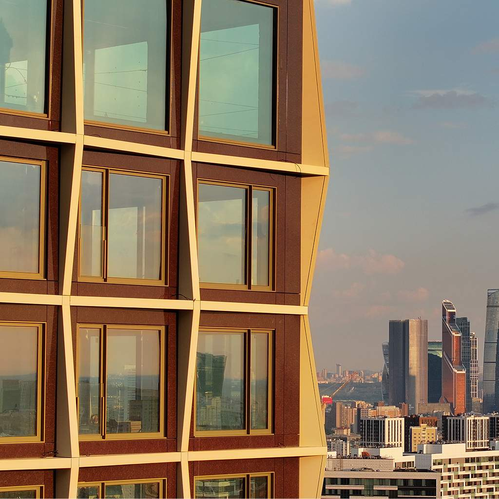 Купить 4-комнатную квартиру