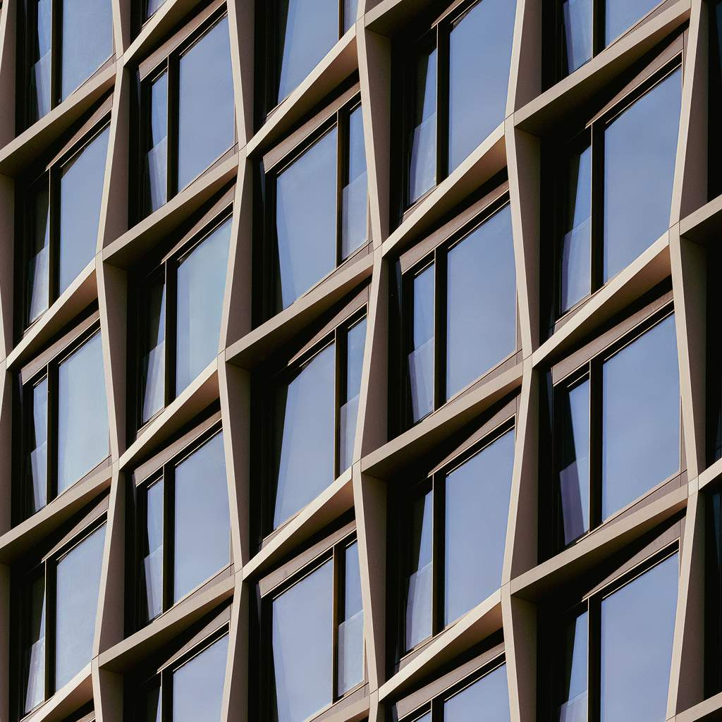 Купить 4-комнатную квартиру