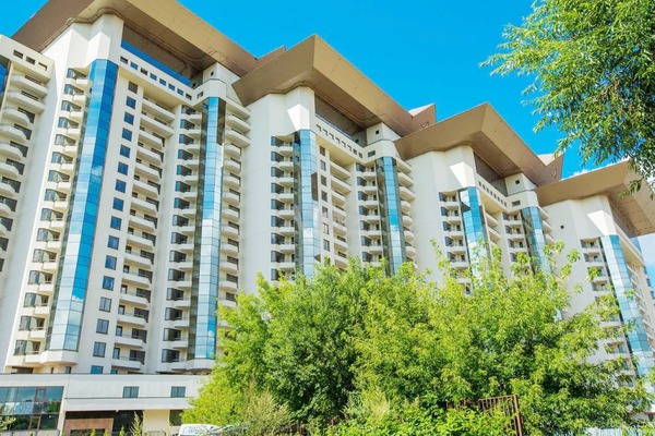 Снять  помещение свободного назначения