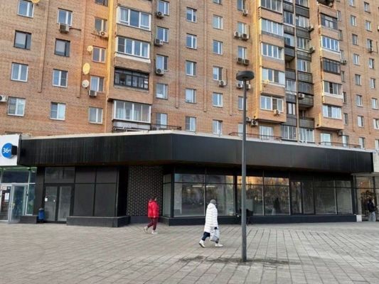 Снять  помещение свободного назначения