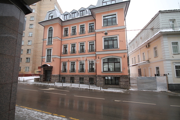 Снять  торговое помещение