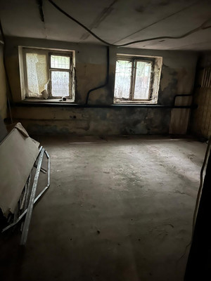 Снять  помещение свободного назначения