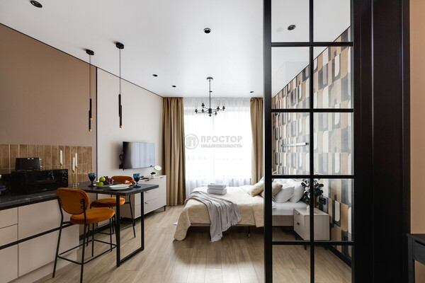 Купить --комнатную квартиру