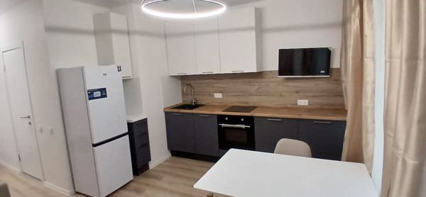 Купить --комнатную квартиру