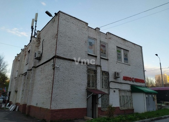 Снять  помещение свободного назначения