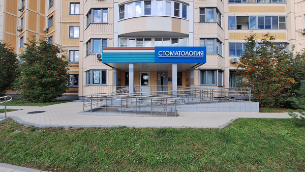 Снять  помещение свободного назначения