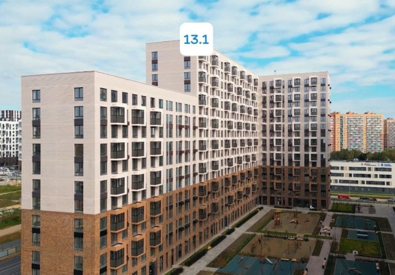 Купить --комнатную квартиру