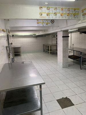 Снять  помещение свободного назначения