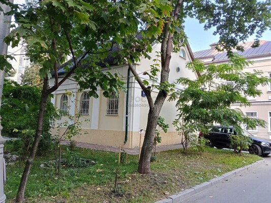 Снять  помещение свободного назначения