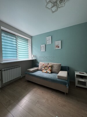 Купить --комнатную квартиру