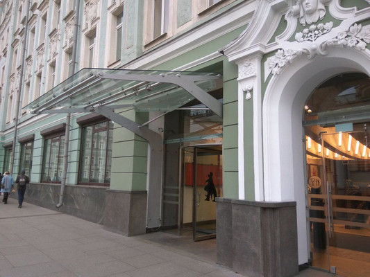 Снять  помещение свободного назначения