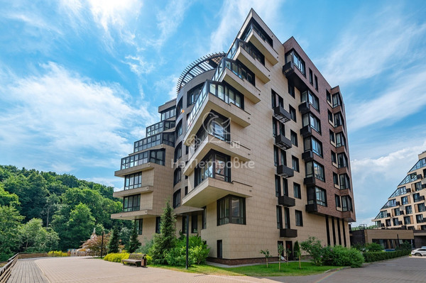 Купить 5-комнатную квартиру