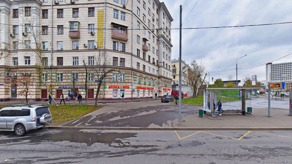 Снять  помещение свободного назначения