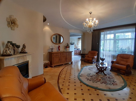 Купить 3-комнатную квартиру