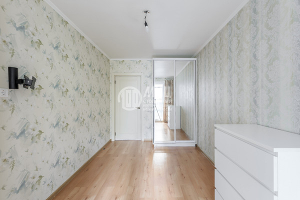 Купить 3-комнатную квартиру