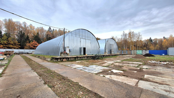 Снять  помещение свободного назначения