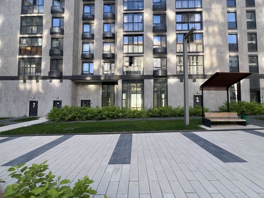 Снять  помещение свободного назначения