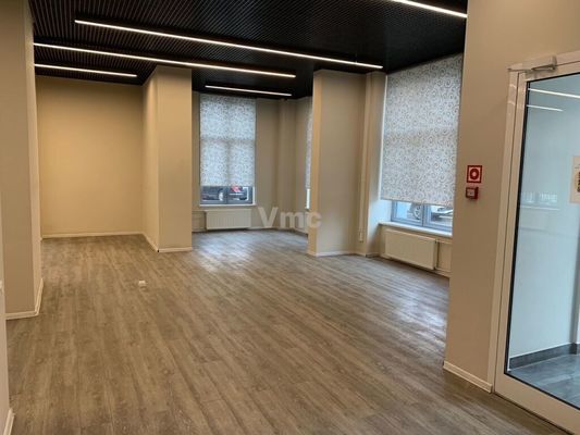 Снять  помещение свободного назначения