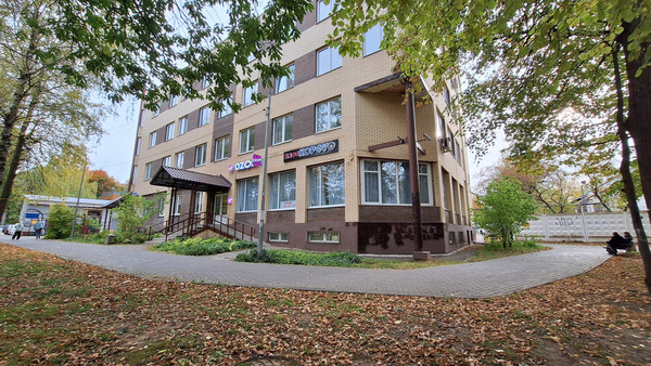 Снять  помещение свободного назначения