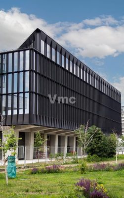 Снять  помещение свободного назначения