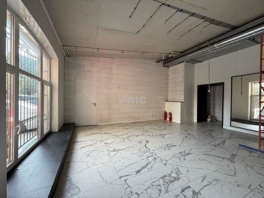 Снять  торговое помещение