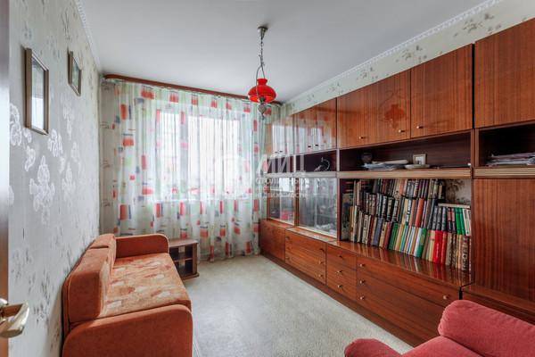 Купить 3-комнатную квартиру