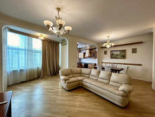 Купить 4-комнатную квартиру