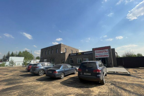 Снять  помещение свободного назначения