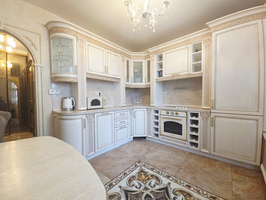 Купить 4-комнатную квартиру