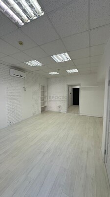 Купить  помещение свободного назначения