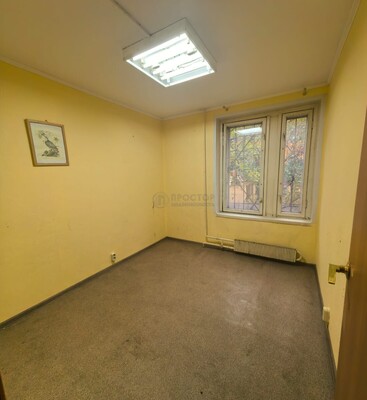 Снять  помещение свободного назначения