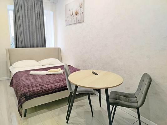 Купить --комнатную квартиру