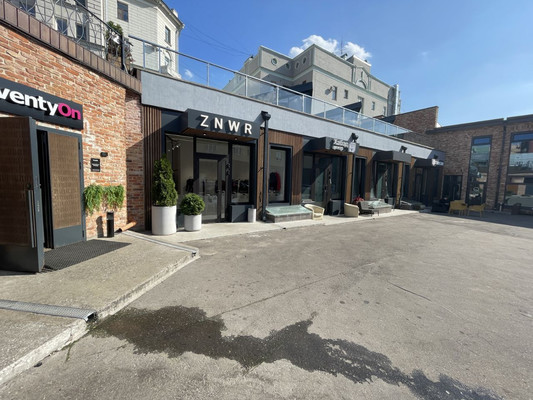 Снять  помещение свободного назначения