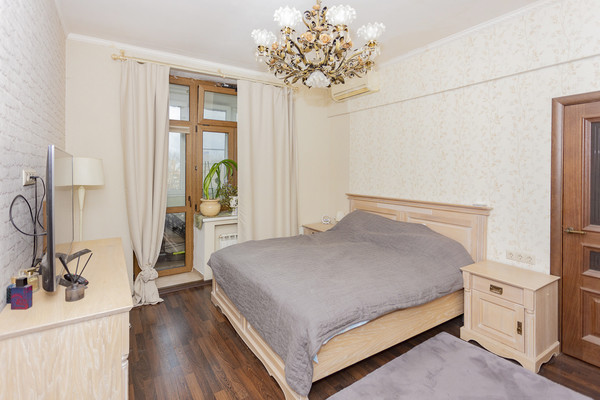 Купить 4-комнатную квартиру