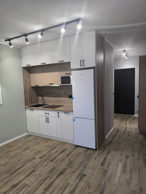 Купить --комнатную квартиру