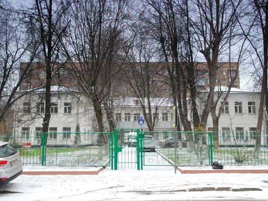 Снять  помещение свободного назначения