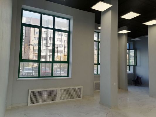 Снять  помещение свободного назначения