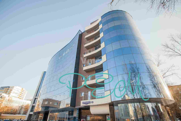 Снять  помещение свободного назначения