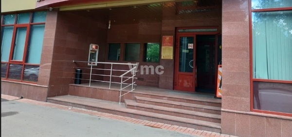 Снять  помещение свободного назначения