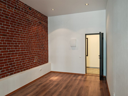 Снять  торговое помещение