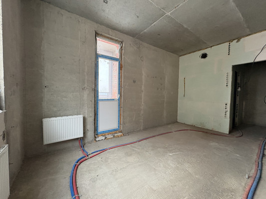 Купить --комнатную квартиру