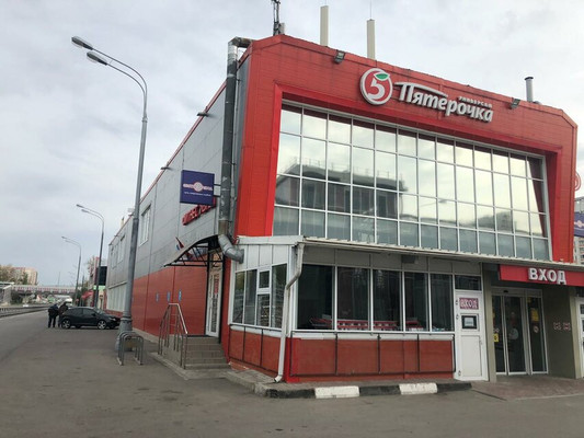 Снять  помещение свободного назначения